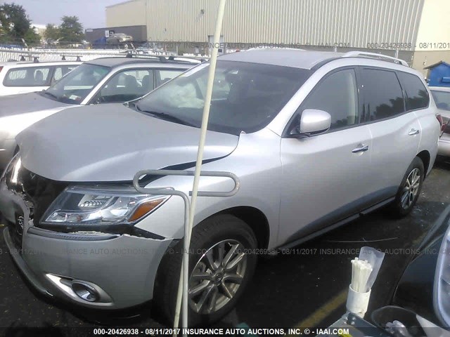 5N1AR2MM2GC631839 - 2016 NISSAN PATHFINDER S/SV/SL/PLATINUM 银色 照片 2