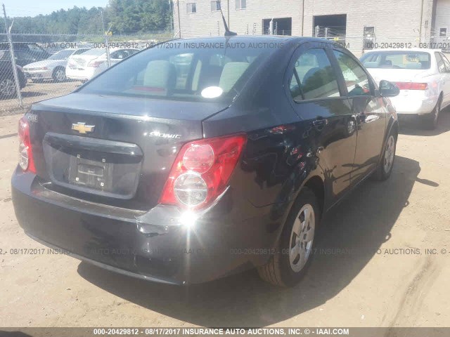 1G1JA5SG3E4154509 - 2014 CHEVROLET SONIC LS 黑色 照片 4