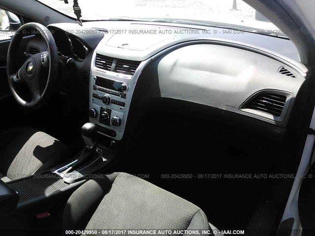 1G1ZC5EU0CF269908 - 2012 CHEVROLET MALIBU 1LT 白色 照片 5