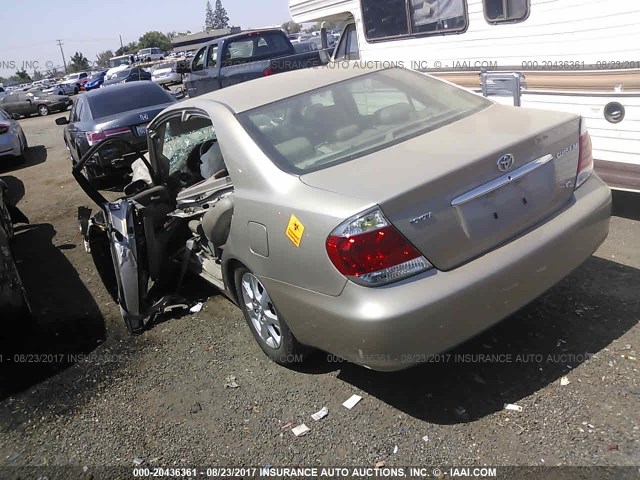 4T1BF30K35U101054 - 2005 TOYOTA CAMRY LE/XLE/SE ოქროსფერი ფოტო 3