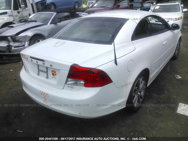 YV1672MC4BJ113690 - 2011 VOLVO C70 T5 WHITE photo 4