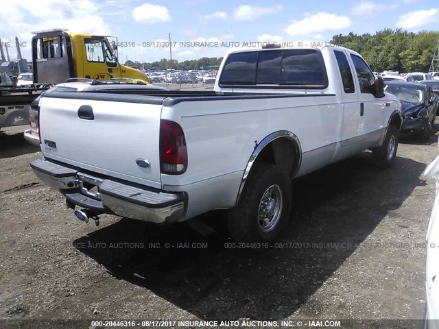 1FTNX21L53EB62798 - 2003 FORD F250 SUPER DUTY WHITE photo 4