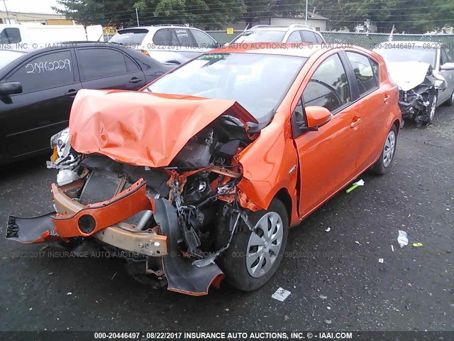 JTDKDTB33D1056049 - 2013 TOYOTA PRIUS C ORANGE photo 2