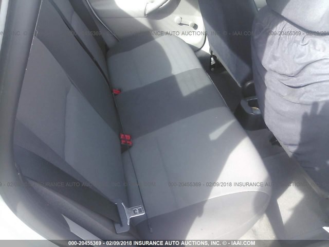 1FAFP34N67W221001 - 2007 FORD FOCUS ZX4/S/SE/SES 白色 照片 8