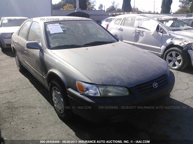 JT2BG22K8V0091193 - 1997 TOYOTA CAMRY LE/XLE Champagne photo 1