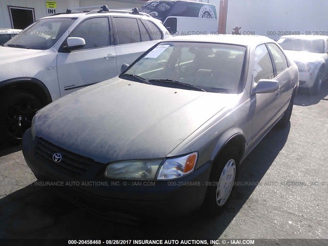 JT2BG22K8V0091193 - 1997 TOYOTA CAMRY LE/XLE Champagne photo 2