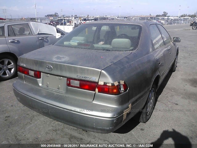 JT2BG22K8V0091193 - 1997 TOYOTA CAMRY LE/XLE Champagne photo 4