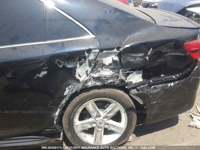 4T1BF1FK9EU349871 - 2014 TOYOTA CAMRY L/SE/LE/XLE Qara foto 6