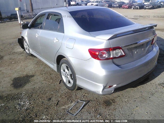 5YFBU4EE1DP103724 - 2013 TOYOTA COROLLA S/LE SILVER photo 3