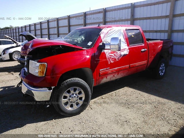 1GT120C82CF197660 - 2012 GMC SIERRA K2500 SLE RED photo 2