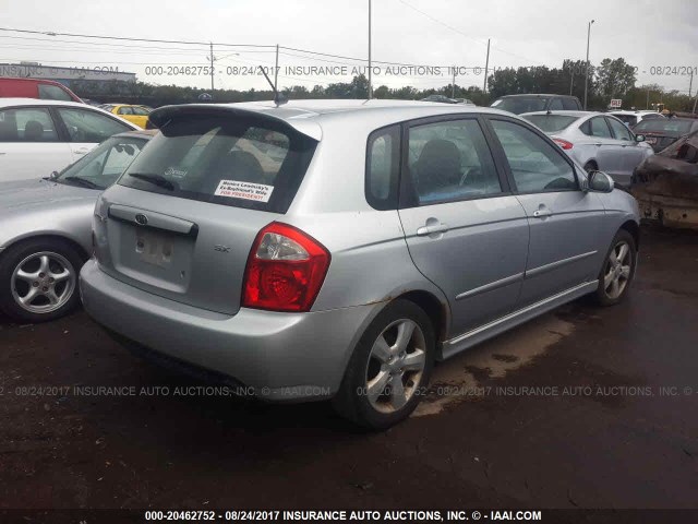 KNAFE161375001106 - 2007 KIA SPECTRA5 SX SILVER photo 4