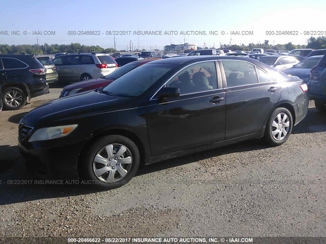 4T1BF3EK5BU157856 - 2011 TOYOTA CAMRY SE/LE/XLE Черный фото 2
