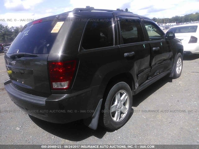 1J4HR48N66C193465 - 2006 JEEP GRAND CHEROKEE LAREDO/COLUMBIA/FREEDOM BROWN photo 4