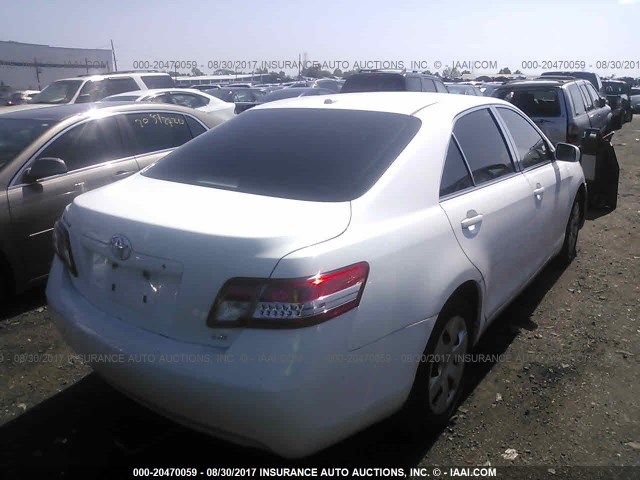 4T4BF3EK5BR147107 - 2011 TOYOTA CAMRY SE/LE/XLE თეთრი ფოტო 4
