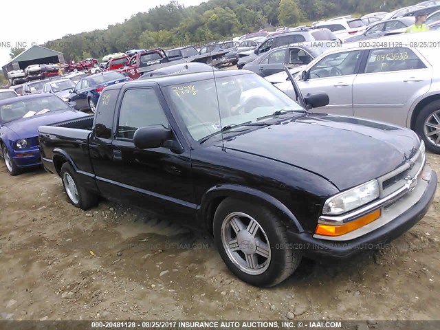 1GCCS19W4Y8114228 - 2000 CHEVROLET S TRUCK S10 BLACK photo 1