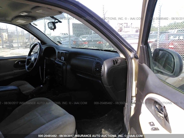 1GNDS13S952314120 - 2005 CHEVROLET TRAILBLAZER LS/LT GOLD photo 5