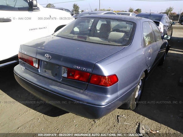 JT2BG22K5Y0443277 - 2000 TOYOTA CAMRY CE/LE/XLE 浅蓝色 照片 4