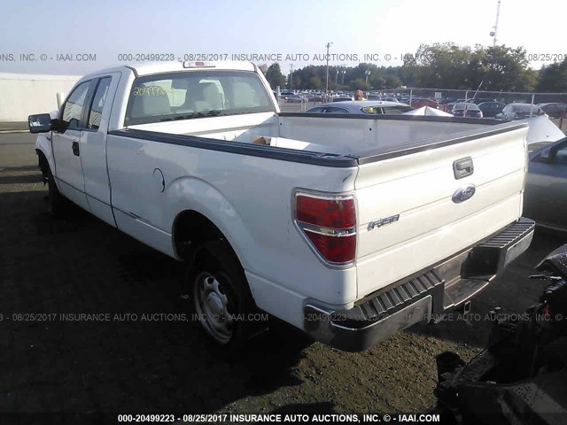 1FTVX1EFXDKD45194 - 2013 FORD F150 SUPER CAB WHITE photo 3