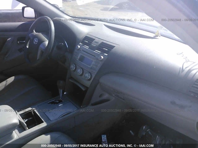 4T1BF3EK1AU515971 - 2010 TOYOTA CAMRY SE/LE/XLE BLACK photo 5