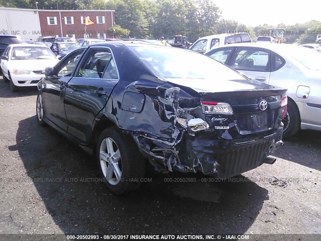 4T1BF1FK4EU779209 - 2014 TOYOTA CAMRY L/SE/LE/XLE 黑色 照片 3