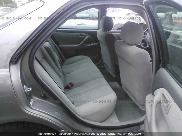 4T1BG28K61U082019 - 2001 TOYOTA CAMRY CE/LE/XLE 香槟色 照片 8