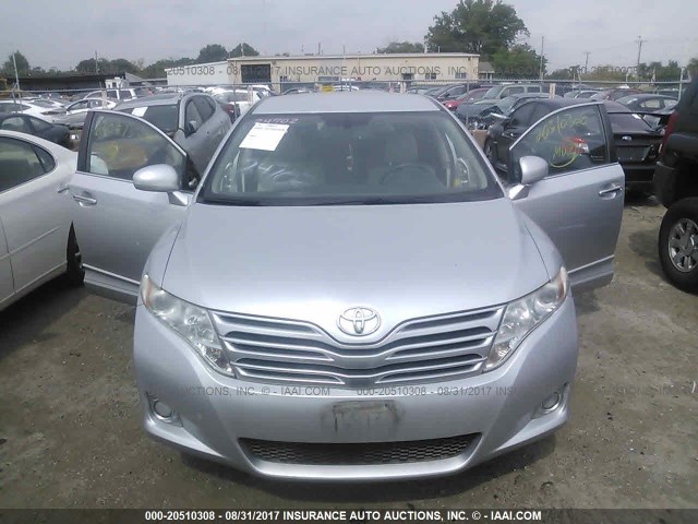 4T3ZA3BB2AU037777 - 2010 TOYOTA VENZA SILVER photo 6