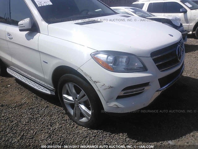 4JGDA5HBXCA044020 - 2012 MERCEDES-BENZ ML 350 4MATIC WHITE photo 6