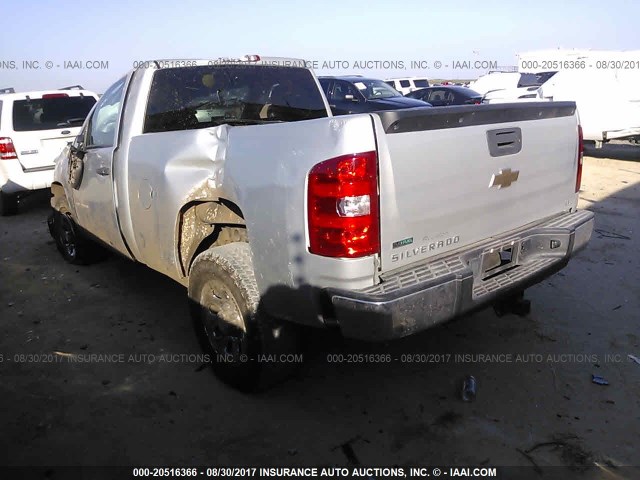 1GCNCSE00BZ325912 - 2011 CHEVROLET SILVERADO C1500 LT SILVER photo 3