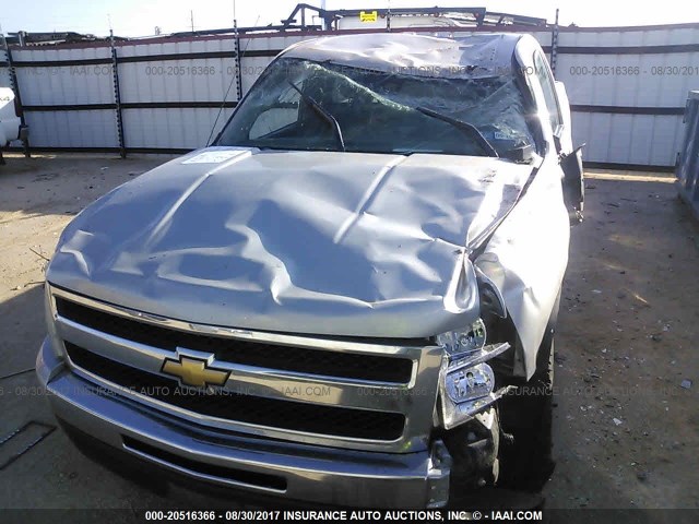 1GCNCSE00BZ325912 - 2011 CHEVROLET SILVERADO C1500 LT SILVER photo 6