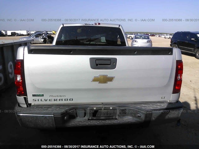 1GCNCSE00BZ325912 - 2011 CHEVROLET SILVERADO C1500 LT SILVER photo 8