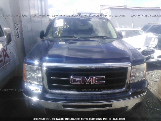 3GTRCVEA4AG147030 - 2010 GMC SIERRA C1500 SLE BLUE photo 6