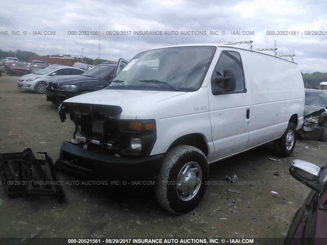 1FTNE2EW7EDA33867 - 2014 FORD ECONOLINE E250 VAN WHITE photo 2