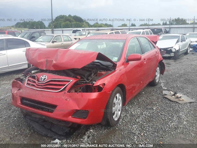 4T1BF3EK3BU129764 - 2011 TOYOTA CAMRY SE/LE/XLE RED photo 2