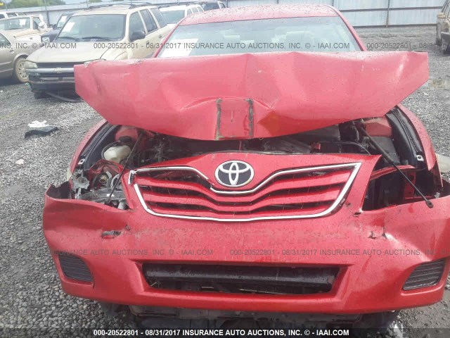 4T1BF3EK3BU129764 - 2011 TOYOTA CAMRY SE/LE/XLE RED photo 6