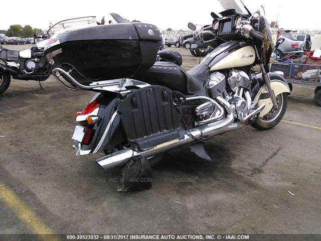 56KTRAAAXH3355570 - 2017 INDIAN MOTORCYCLE CO. ROADMASTER BLACK photo 4
