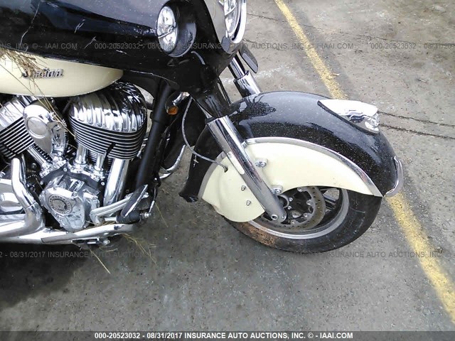 56KTRAAAXH3355570 - 2017 INDIAN MOTORCYCLE CO. ROADMASTER BLACK photo 5