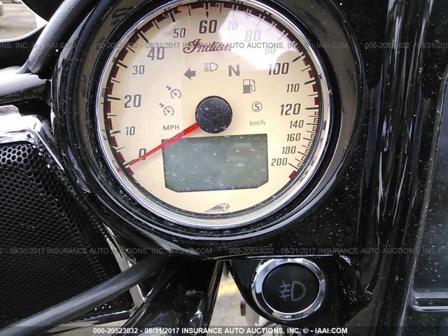 56KTRAAAXH3355570 - 2017 INDIAN MOTORCYCLE CO. ROADMASTER BLACK photo 7