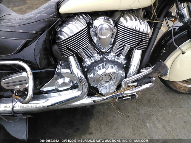 56KTRAAAXH3355570 - 2017 INDIAN MOTORCYCLE CO. ROADMASTER BLACK photo 8