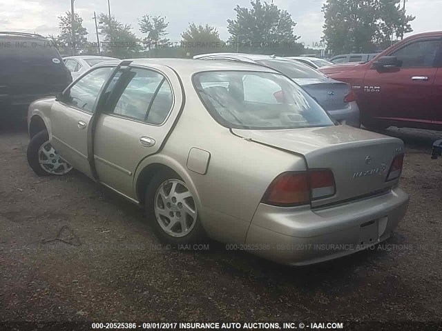 JN1CA21D5VT815942 - 1997 NISSAN MAXIMA GLE/GXE/SE GOLD photo 3