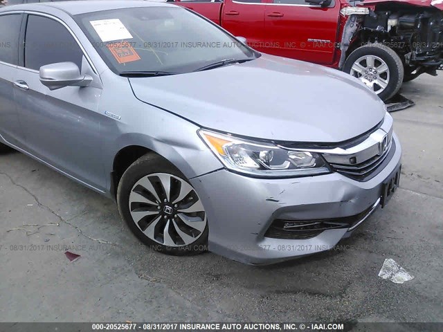 JHMCR6F3XHC012009 - 2017 HONDA ACCORD HYBRID GRAY photo 6