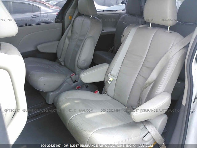 5TDYK3DC7CS204086 - 2012 TOYOTA SIENNA XLE/LIMITED WHITE photo 8