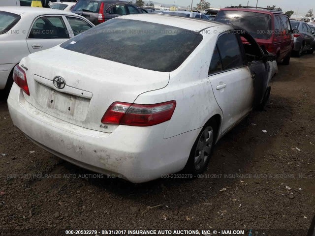 4T1BE46K87U574578 - 2007 TOYOTA CAMRY NEW GENERAT CE/LE/XLE/SE WHITE photo 4