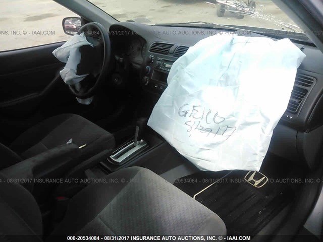 2HGES16314H552858 - 2004 HONDA CIVIC DX VP 银色 照片 5