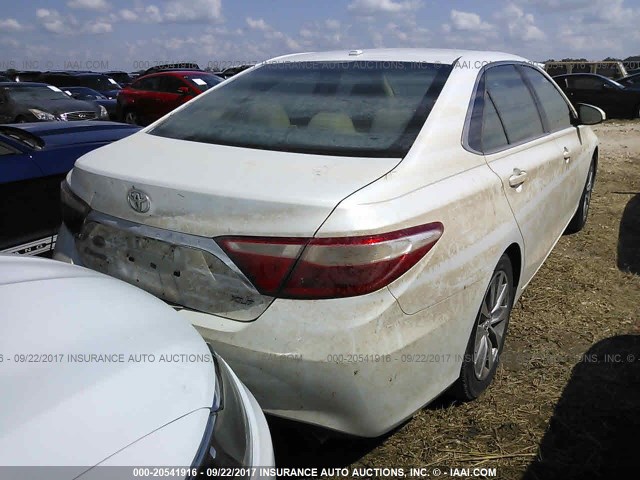 4T1BF1FK9FU894311 - 2015 TOYOTA CAMRY LE/XLE/SE/XSE WHITE photo 4