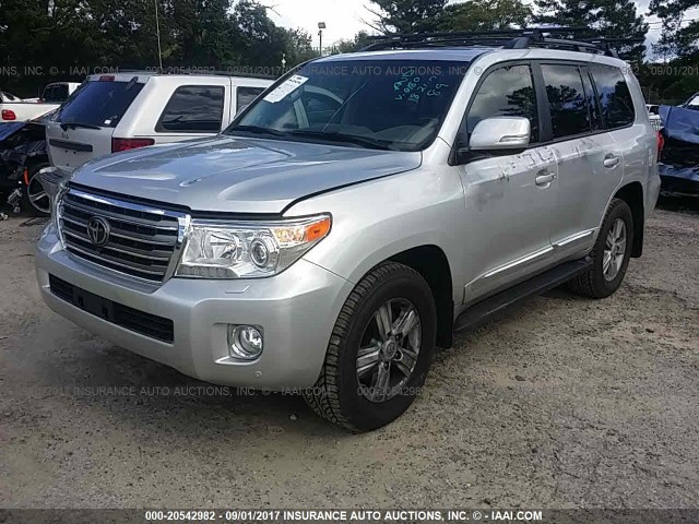 JTMHY7AJ2D4020180 - 2013 TOYOTA LAND CRUISER  SILVER photo 2