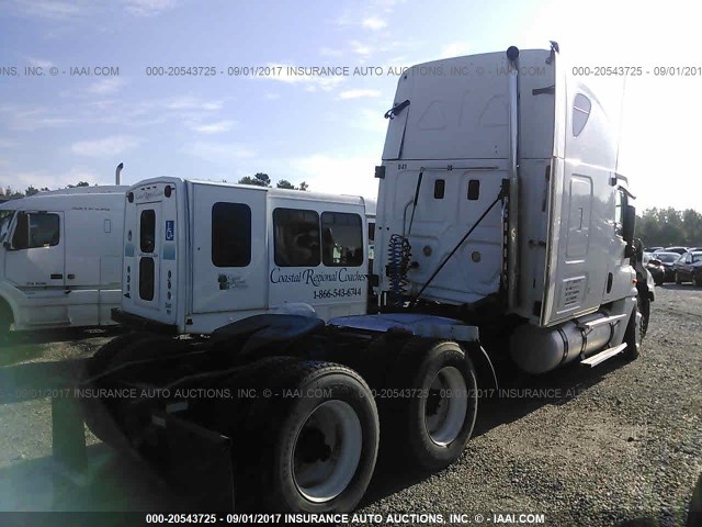 1FUJGLBG5BSAX0320 - 2011 FREIGHTLINER CASCADIA 125  RED photo 4