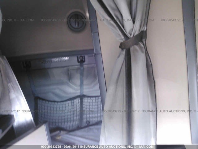 1FUJGLBG5BSAX0320 - 2011 FREIGHTLINER CASCADIA 125  RED photo 7