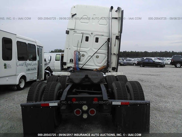 1FUJGLBG5BSAX0320 - 2011 FREIGHTLINER CASCADIA 125  RED photo 8