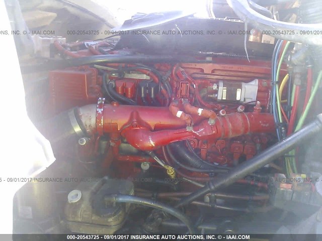 1FUJGLBG5BSAX0320 - 2011 FREIGHTLINER CASCADIA 125  RED photo 9