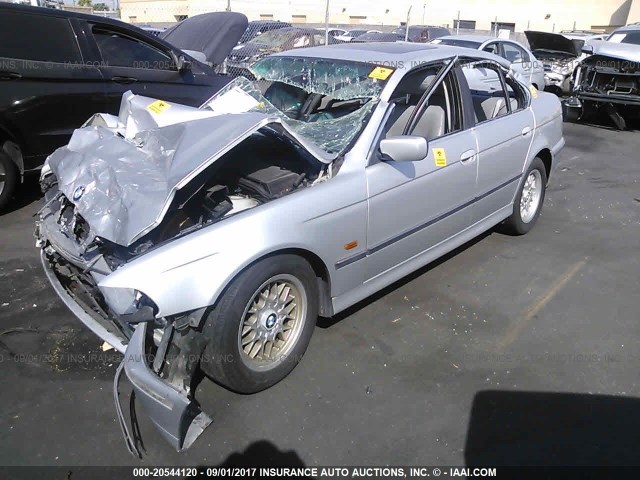 WBADM6342YGU26232 - 2000 BMW 528 I AUTOMATIC SILVER photo 2